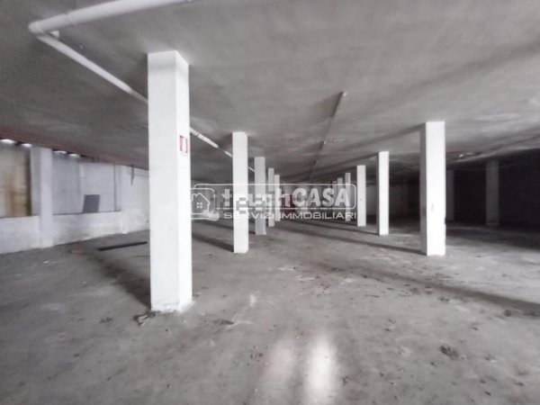 locale di sgombero in affitto ad Aversa in zona Centro Città