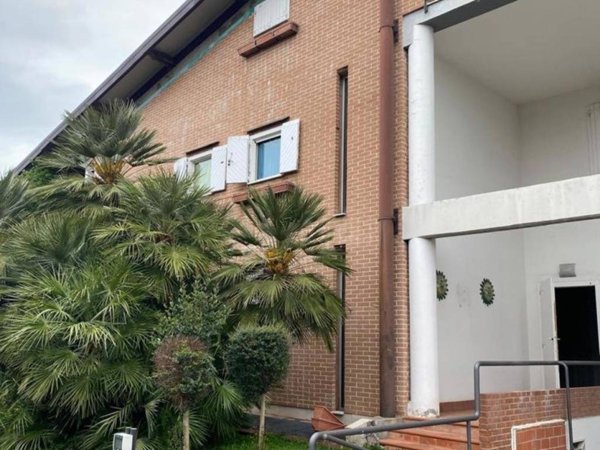 casa indipendente in affitto ad Aversa