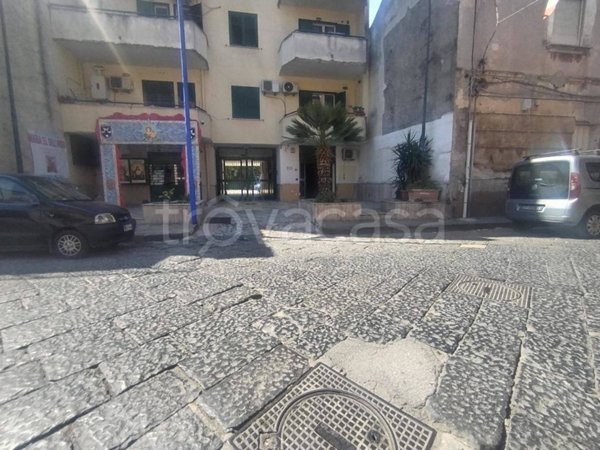 negozio in affitto ad Aversa in zona Centro Città