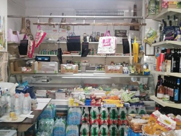 negozio in affitto ad Aversa in zona Centro Città