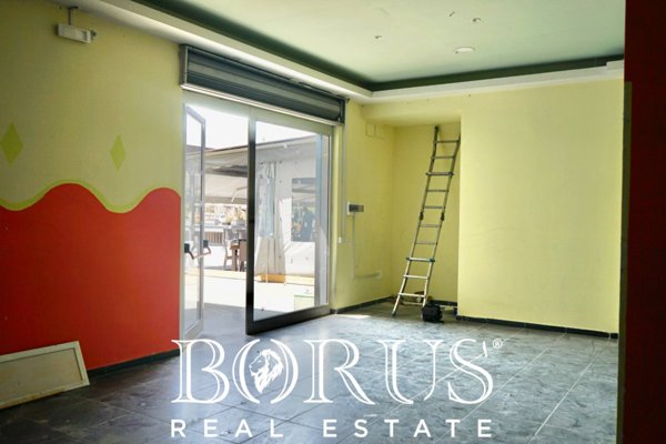 locale commerciale in affitto ad Aversa