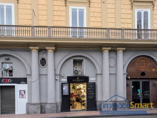 negozio in affitto ad Aversa in zona Centro Città