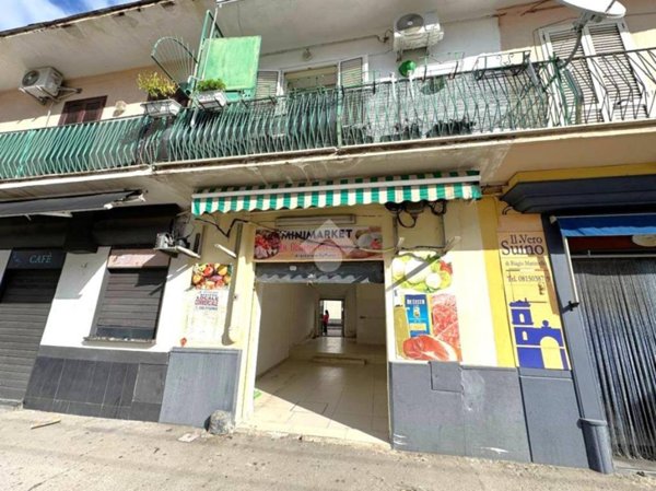 locale commerciale in affitto ad Aversa