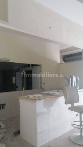 locale commerciale in affitto ad Aversa