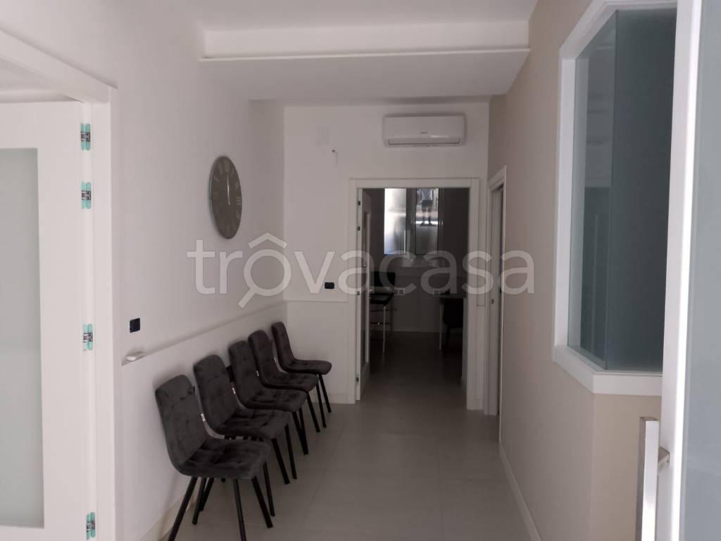 trivano in affitto ad Aversa