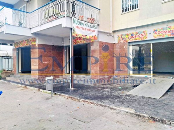 locale commerciale in affitto ad Aversa