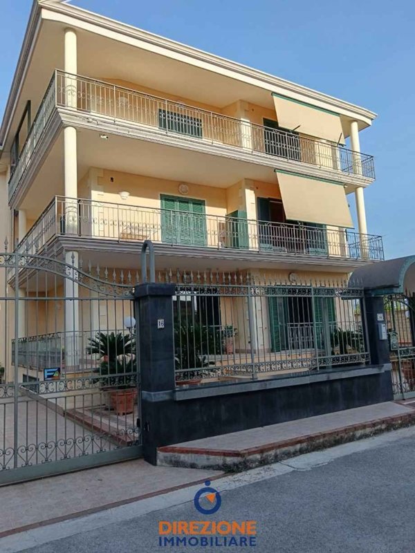 ufficio in affitto ad Aversa