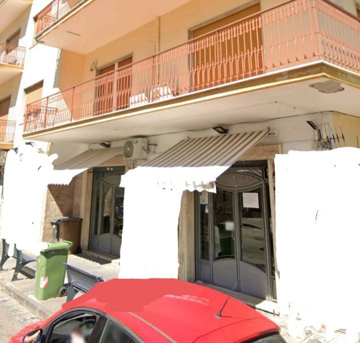 negozio in affitto ad Aversa in zona Centro Città