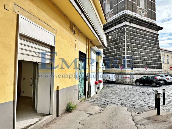 locale commerciale in affitto ad Aversa in zona Centro Città