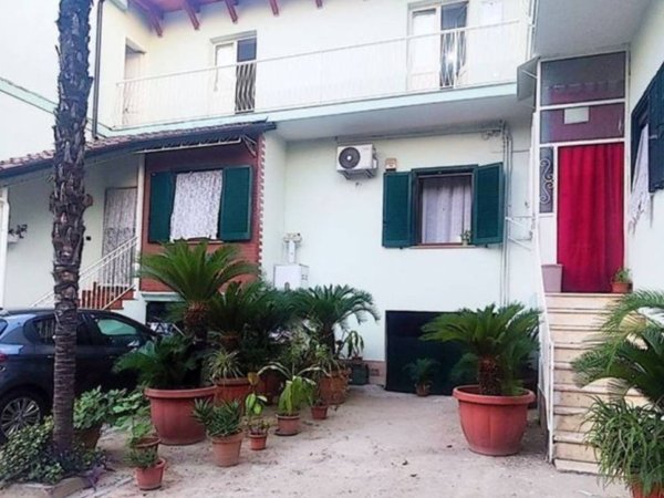 appartamento in affitto ad Aversa