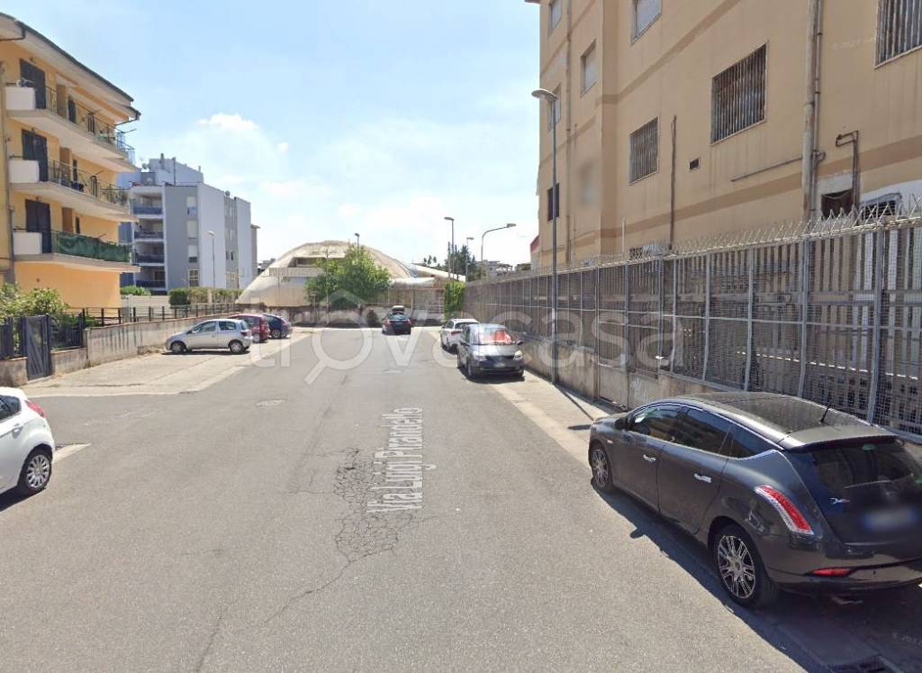 locale commerciale in affitto ad Aversa in zona Centro Città