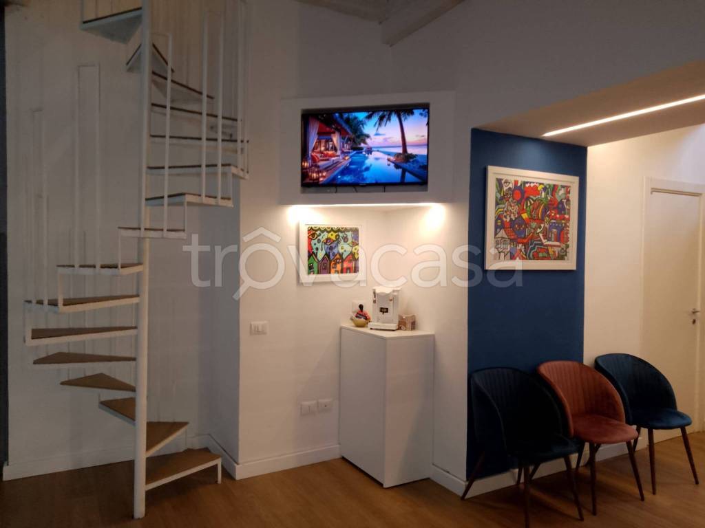 ufficio in affitto ad Aversa