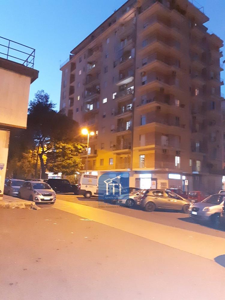 negozio in affitto ad Aversa in zona San Paolo