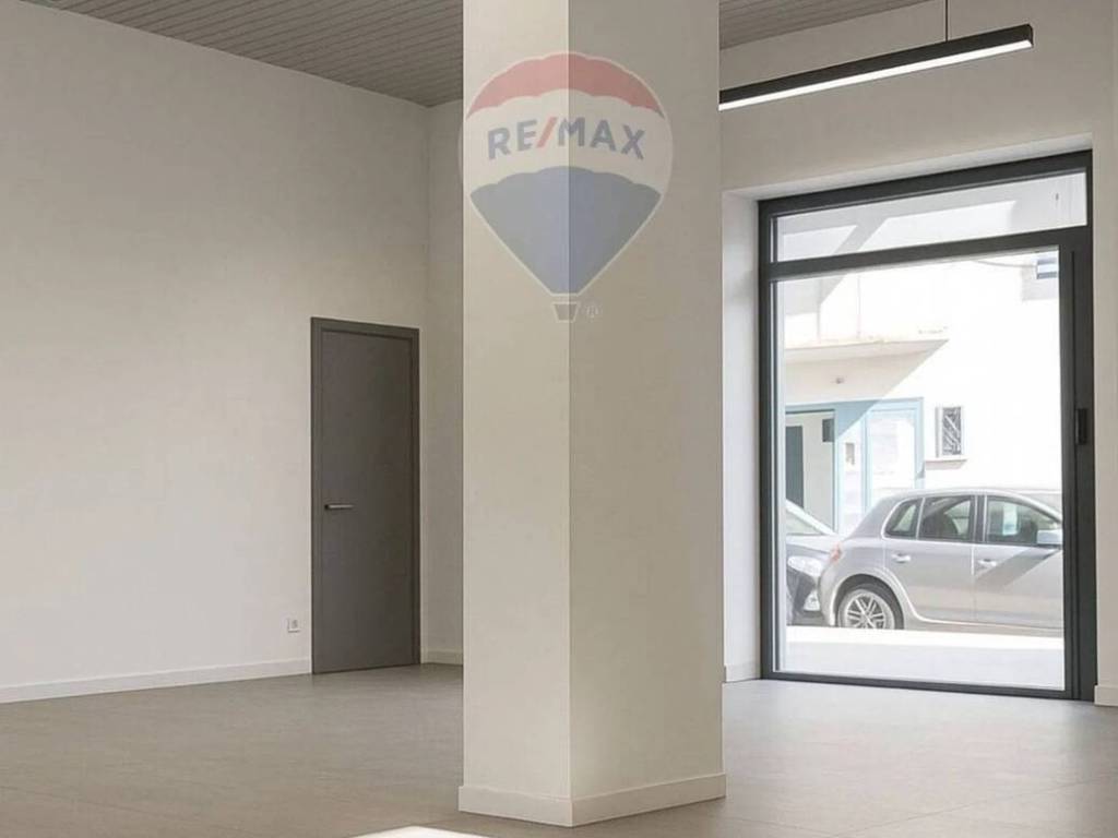 negozio in affitto ad Aversa