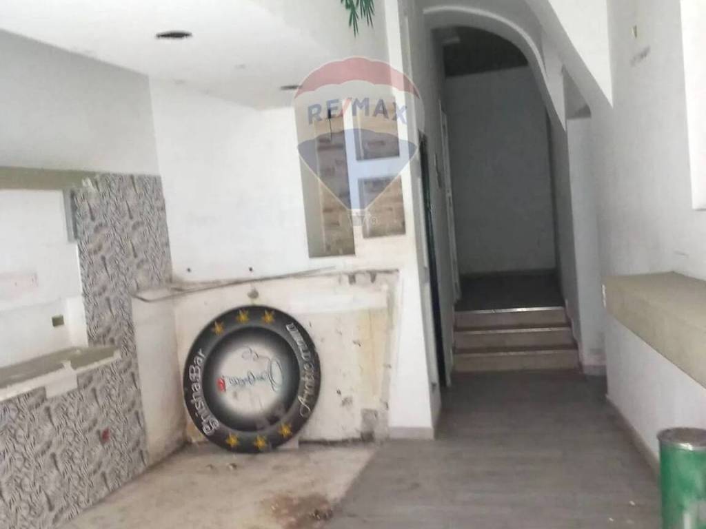 negozio in affitto ad Aversa