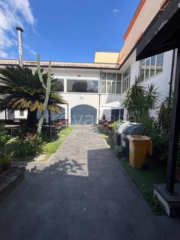 negozio in affitto ad Aversa in zona Centro Città