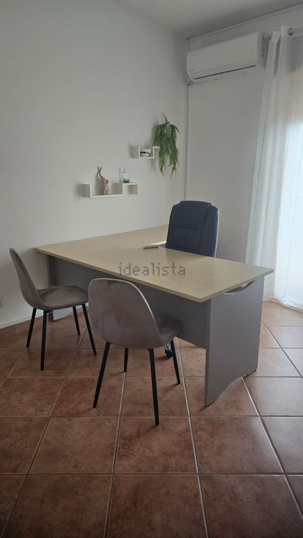 ufficio in affitto ad Aversa