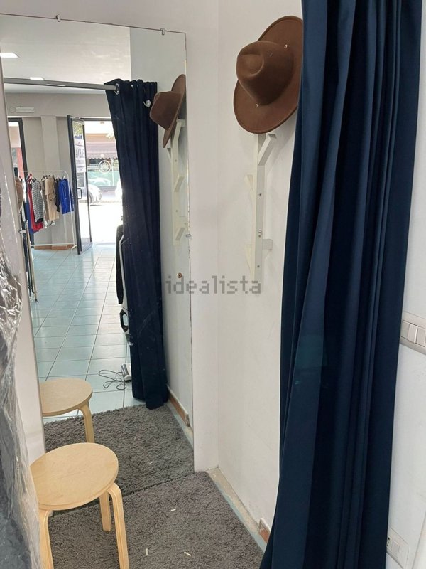 locale commerciale in affitto ad Aversa