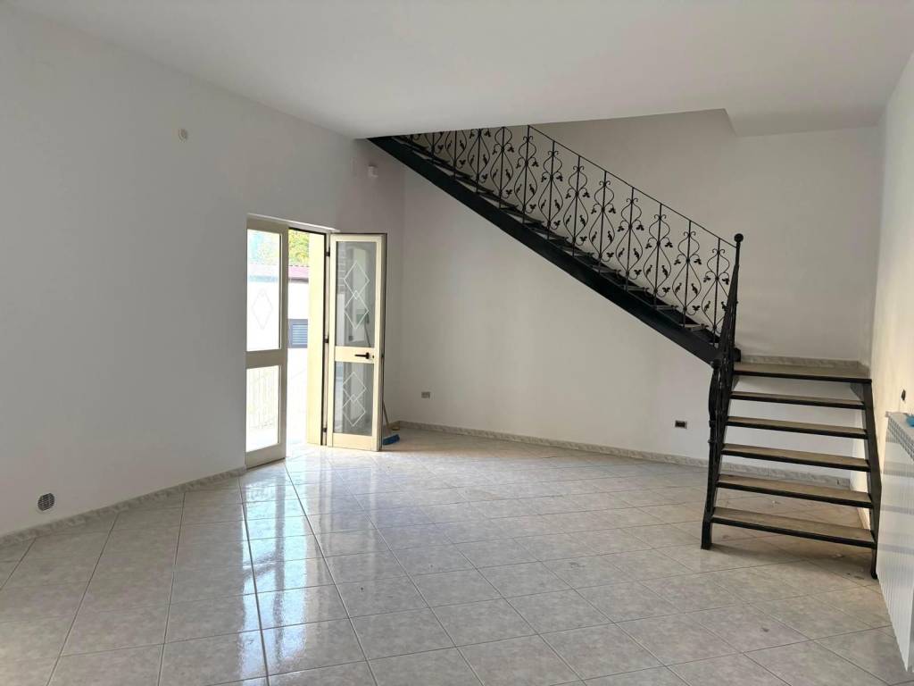 appartamento in affitto ad Aversa