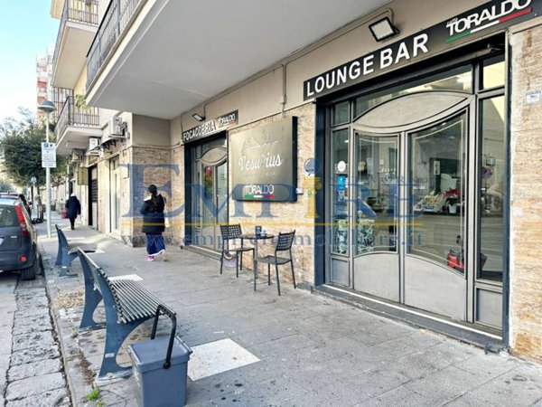 negozio in affitto ad Aversa