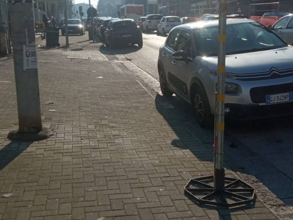 negozio in affitto ad Aversa