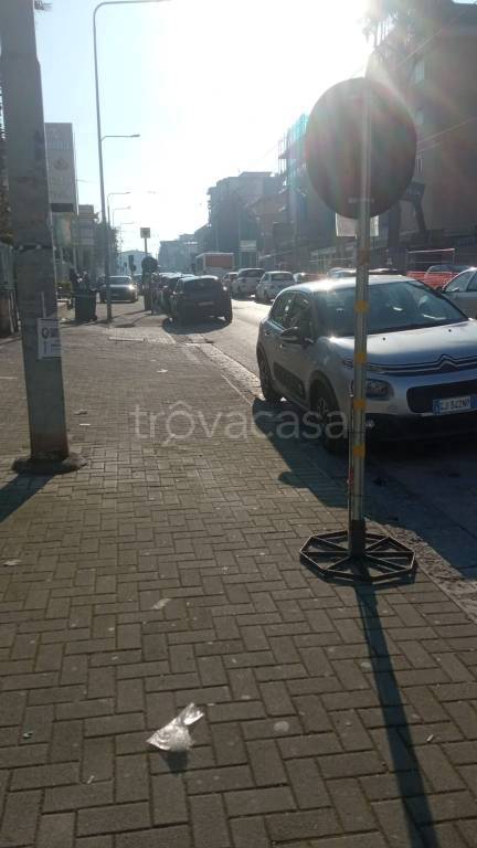 negozio in affitto ad Aversa