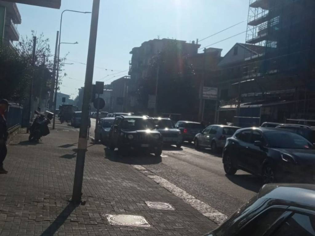 negozio in affitto ad Aversa