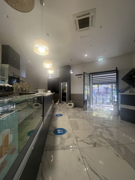 locale commerciale in affitto ad Aversa