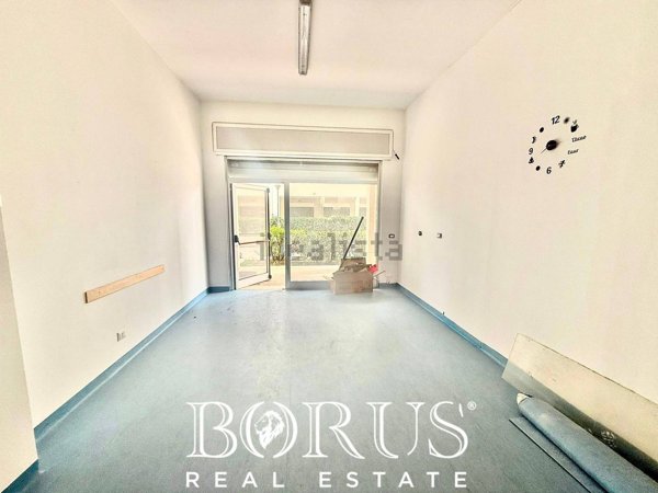 locale commerciale in affitto ad Aversa in zona Centro Città