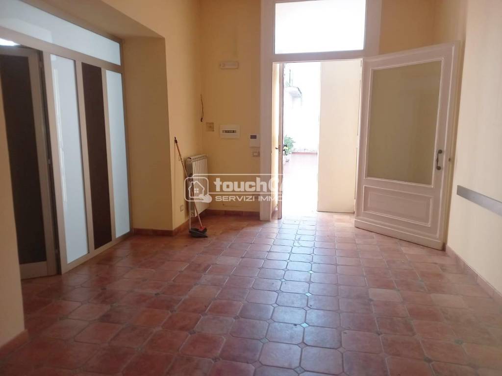 ufficio in affitto ad Aversa