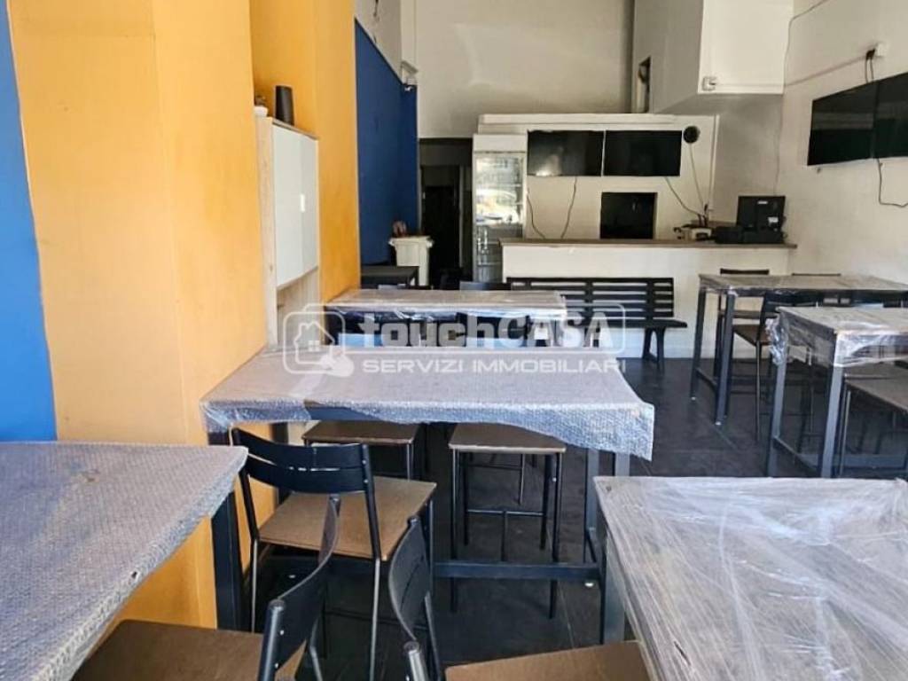 negozio in affitto ad Aversa