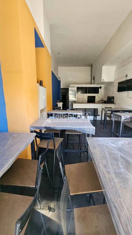 negozio in affitto ad Aversa in zona Centro Città