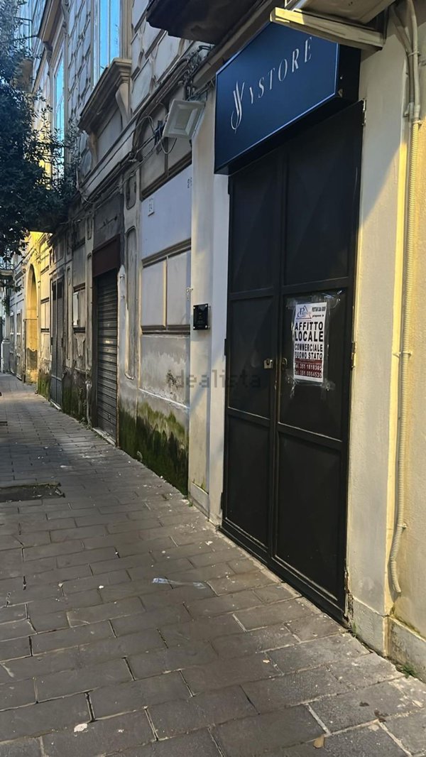 locale commerciale in affitto ad Aversa in zona Centro Città