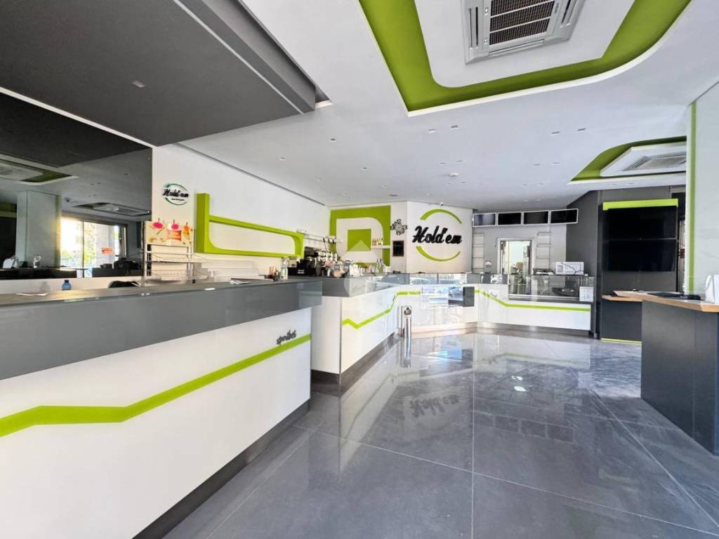 locale commerciale in affitto ad Aversa