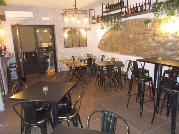 locale commerciale in affitto ad Aversa