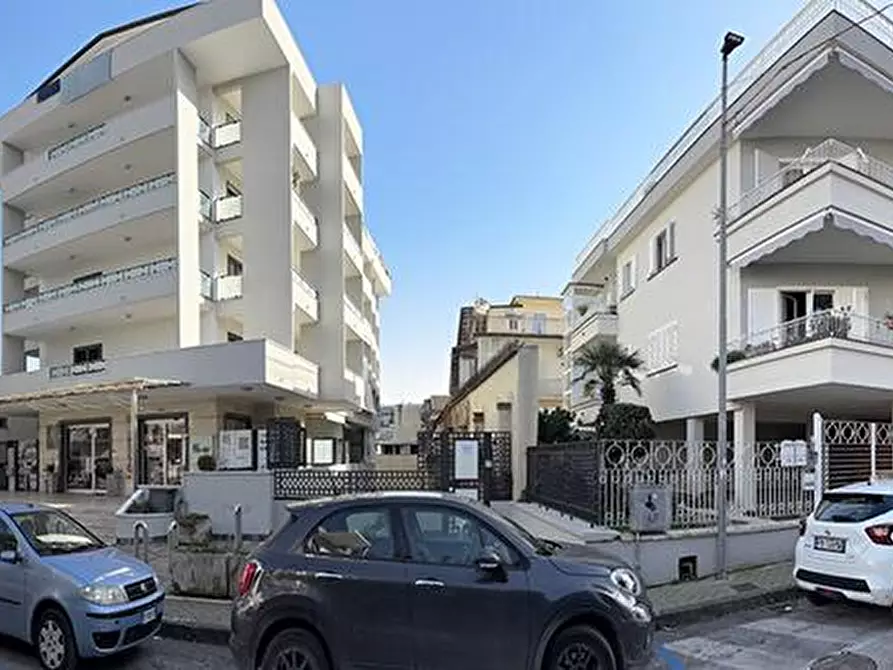 locale commerciale in affitto ad Aversa in zona Centro Città