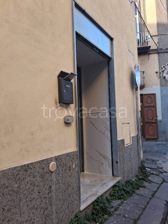 negozio in affitto ad Aversa