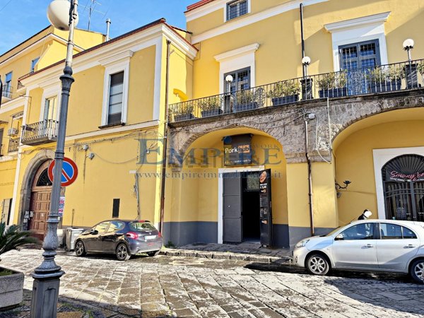 locale commerciale in affitto ad Aversa