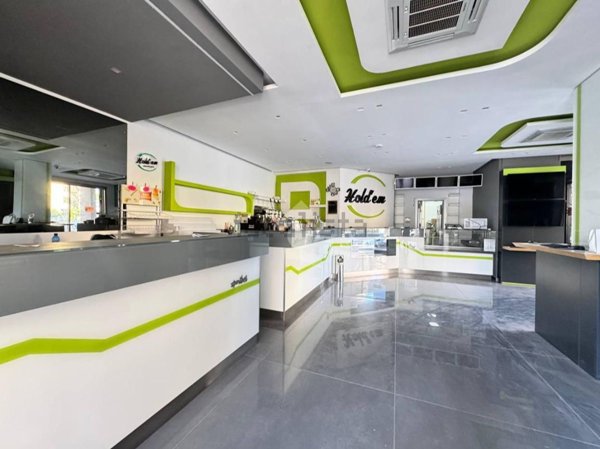 negozio in affitto ad Aversa