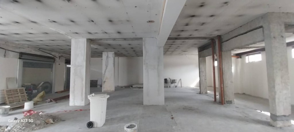 negozio in affitto ad Aversa in zona Centro Città