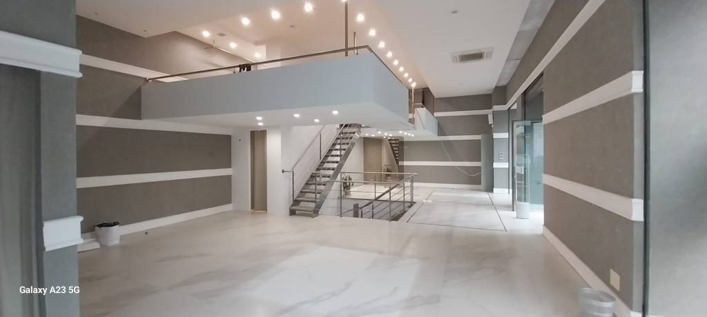 negozio in affitto ad Aversa in zona Centro Città