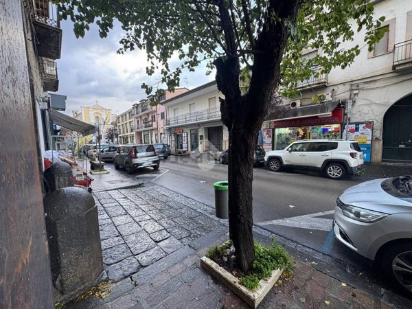 locale commerciale in affitto ad Aversa in zona Centro Città
