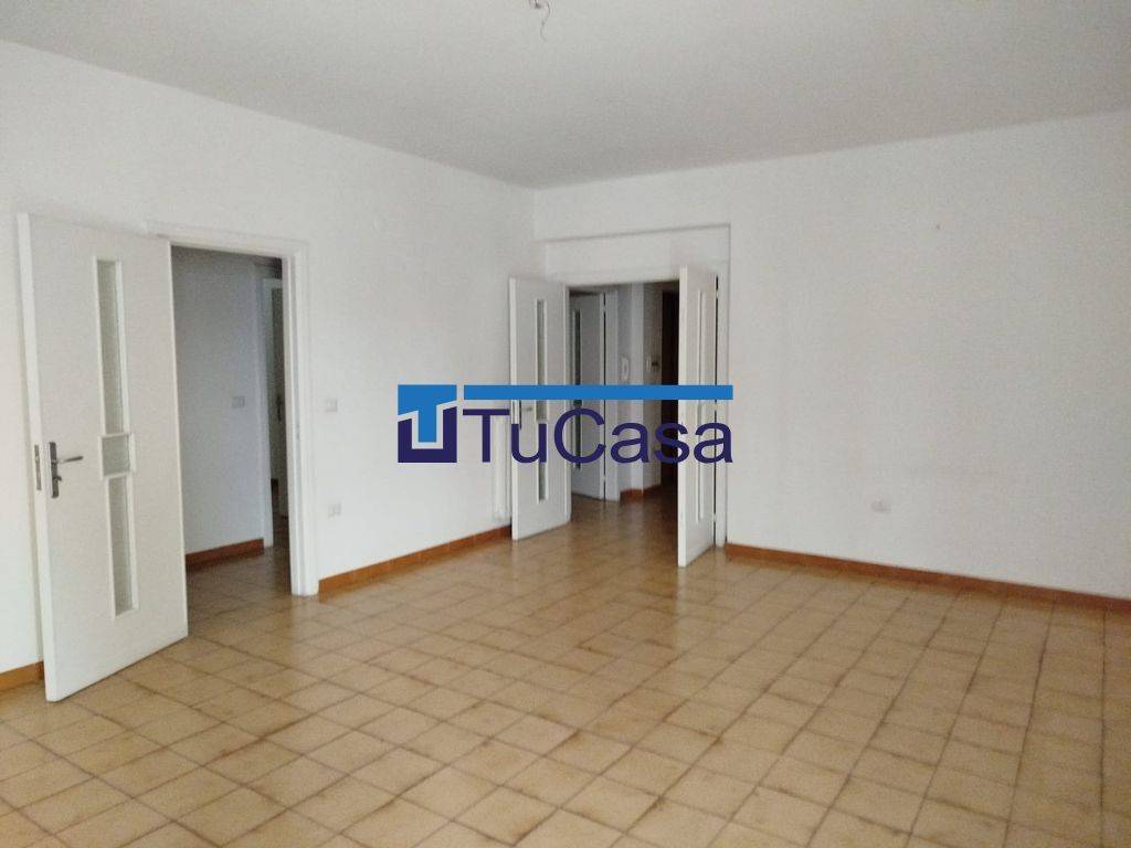 appartamento in affitto ad Aversa