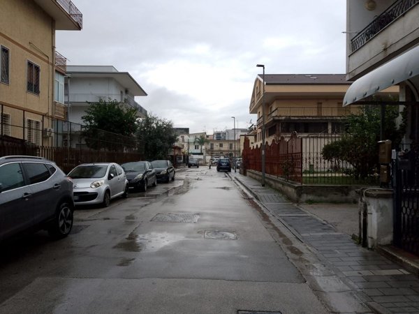 locale commerciale in affitto ad Aversa in zona Centro Città