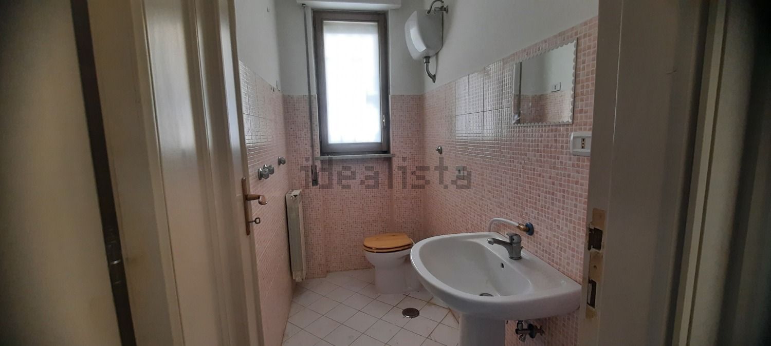 ufficio in affitto ad Aversa