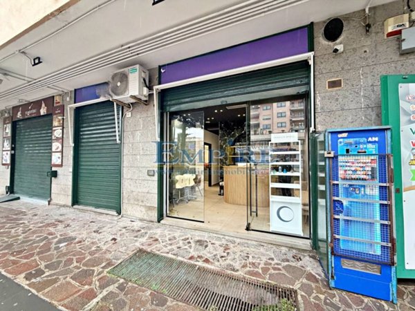 negozio in affitto ad Aversa