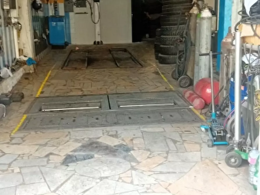 locale commerciale in affitto ad Aversa in zona Centro Città