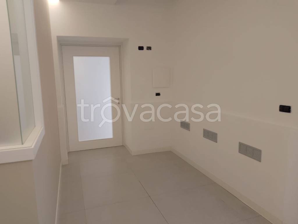 trivano in affitto ad Aversa in zona Centro Città