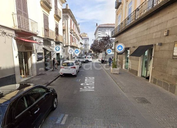negozio in affitto ad Aversa in zona Centro Città