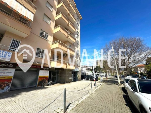 negozio in affitto ad Aversa in zona Centro Città